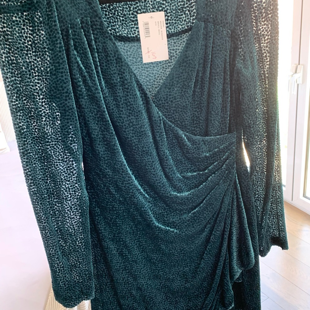 Intermix Dress - Picture 3 of 6